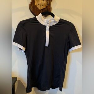 Short sleeve show shirt